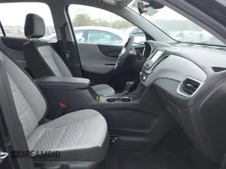 2021 Chevrolet Equinox LS z VIN 3GNAXSEV6MS134338, wystawiony jako IAAI lot #42184392 z przebiegiem 59 450 mil mil oraz . Historia ofert i sprzedaży dostępna na DreamBid. Obrazek 5.