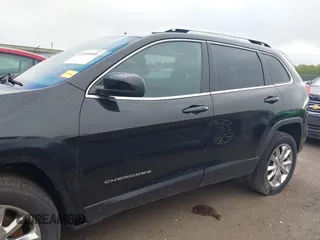 2015 Jeep Cherokee Limited with VIN 1C4PJMDS7FW718956, listed as a IAAI auction lot 42169460 with 68,573 mi miles. Bid and sale history available at carsss.com. Image 15.