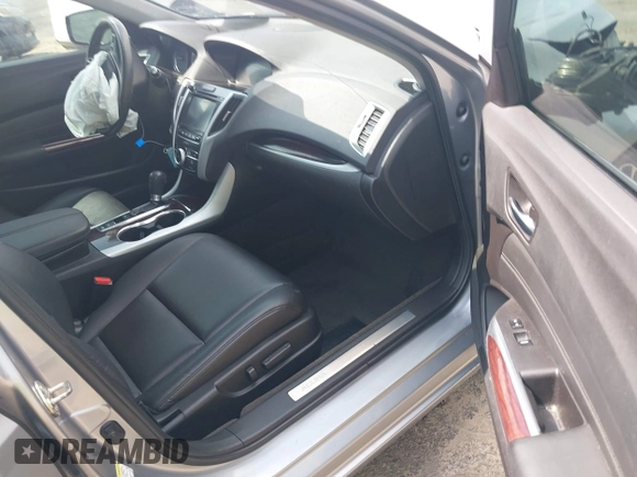 2017 Acura TLX with VIN 19UUB1F33HA001492, listed as a IAAI auction lot 41934322 with 136,139 mi miles and . Bid and sale history available at DreamBid. Image 5.