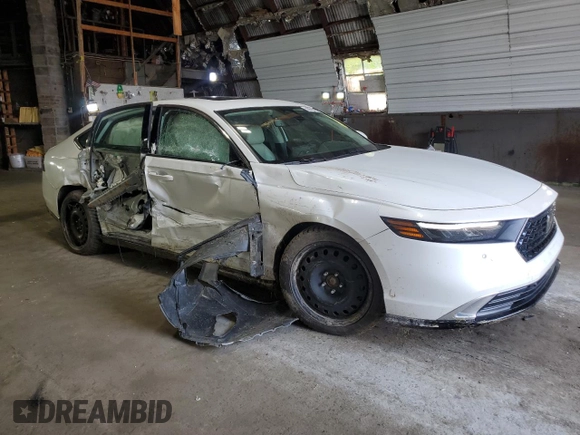 2023 Honda Accord Touring z VIN 1HGCY2F86PA036487, wystawiony jako Copart lot #59908465 z przebiegiem 21 597 mil mil oraz Szkoda całkowita • Salvage title. Historia ofert i sprzedaży dostępna na DreamBid. Obrazek 4.