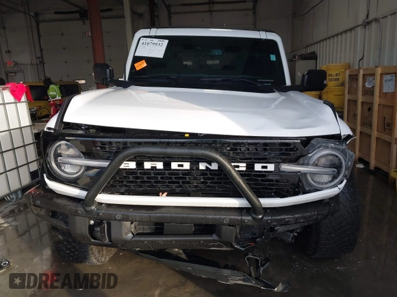 2022 Ford Bronco with VIN 1FMEE5DP0NLB52759, listed as a IAAI auction lot 41079932 with 46,503 mi miles. Bid and sale history available at carsss.com. Image 12.