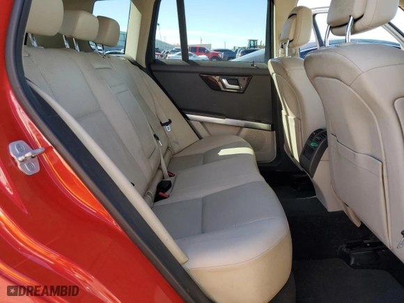 2014 Mercedes-Benz GLK-Class GLK 350 with VIN WDCGG8JB4EG300237, listed as a Copart auction lot 48254315 with 106,221 mi miles and Salvage Title. Bid and sale history available at carsss.com. Image 11.