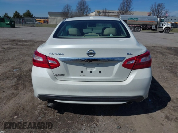 2016 Nissan Altima SR with VIN 1N4AL3AP7GC149531, listed as a IAAI auction lot 41893524 with 48,058 mi miles and . Bid and sale history available at carsss.com. Image 16.