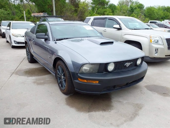 2007 Ford Mustang GT Deluxe with VIN 1ZVFT82H975266968, listed as a IAAI auction lot 41932163 with 189,982 mi miles. Bid and sale history available at carsss.com. Image 1.