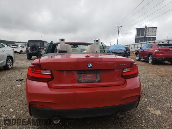 2017 BMW M2 z VIN WBA2L1C38HV668670, wystawiony jako Copart lot #72202604 z przebiegiem 59 731 mil mil oraz Szkoda całkowita • Salvage title. Historia ofert i sprzedaży dostępna na DreamBid. Obrazek 6.
