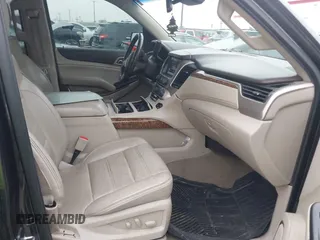 2015 GMC Yukon Denali with VIN 1GKS2CKJ2FR705806, listed as a IAAI auction lot 41568322 with 171,011 mi miles. Bid and sale history available at carsss.com. Image 5.