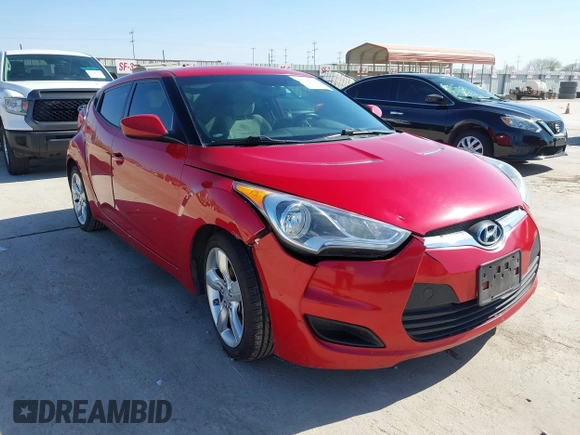2013 Hyundai Veloster w/Gray Int z VIN KMHTC6AD0DU118150, wystawiony jako IAAI lot #41796309 z przebiegiem 249 384 mil mil oraz . Historia ofert i sprzedaży dostępna na DreamBid. Obrazek 1.