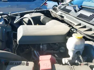 2019 Ram 1500 Express z VIN 1C6RR7FG7KS580923, wystawiony jako IAAI lot #41225273 z przebiegiem 107 210 mil mil oraz . Historia ofert i sprzedaży dostępna na DreamBid. Obrazek 19.