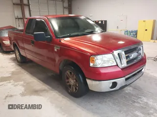 2007 Ford F-150 XL z VIN 1FTPX12V97FB80837, wystawiony jako IAAI lot #42071088 z przebiegiem 221 296 mil mil oraz . Historia ofert i sprzedaży dostępna na DreamBid. Obrazek 1.