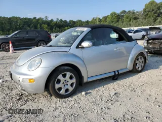 2003 Volkswagen Beetle GLS with VIN 3VWCK21Y63M312927, listed as a Copart auction lot 68548384 with 104,496 mi miles and Salvage Title. Bid and sale history available at DreamBid. Image 1.