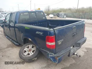 2008 Ford F-150 STX с VIN 1FTRX14W68FB84120, выставлен на аукционе IAAI как лот 40877367 с пробегом 184 108 миль миль и . История ставок и продаж доступна на DreamBid. Изображение 3.