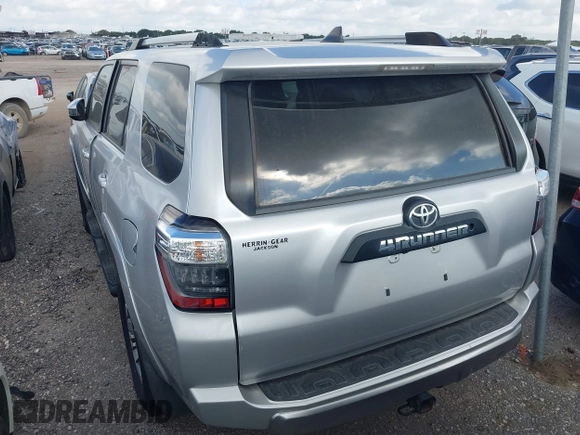 2016 Toyota 4Runner Limited with VIN JTEBU5JR3G5356698, listed as a IAAI auction lot 42568081 with 137,911 mi miles and . Bid and sale history available at DreamBid. Image 20.