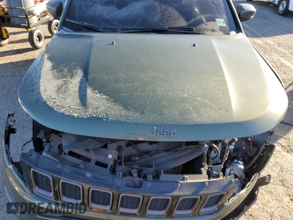 2021 Jeep Compass 80th Anniversary z VIN 3C4NJDEB6MT554656, wystawiony jako Copart lot #79352014 z przebiegiem 84 561 mil mil oraz Szkoda całkowita • Salvage title. Historia ofert i sprzedaży dostępna na DreamBid. Obrazek 12.