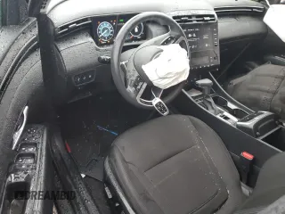 2024 Hyundai Tucson SEL z VIN 5NMJBCDE9RH423615, wystawiony jako Copart lot #56845595 z przebiegiem 15 587 mil mil oraz Szkoda całkowita • Salvage title. Historia ofert i sprzedaży dostępna na DreamBid. Obrazek 8.