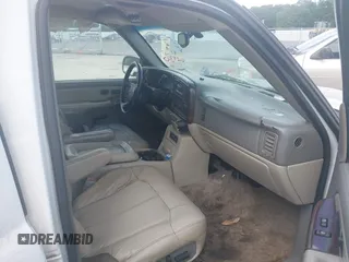 2001 Chevrolet Tahoe LS z VIN 1GNEC13T11R162930, wystawiony jako IAAI lot #42373226 z przebiegiem 335 448 mil mil oraz . Historia ofert i sprzedaży dostępna na DreamBid. Obrazek 5.