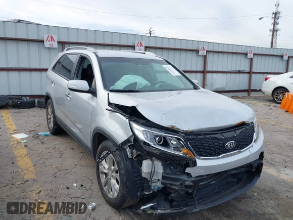 2015 Kia Sorento EX with VIN 5XYKU4A74FG582171, listed as a IAAI auction lot 41609620 with 159,502 mi miles. Bid and sale history available at carsss.com. Image 1.