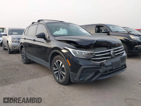 2023 Volkswagen Tiguan S z VIN 3VVRB7AX7PM036833, wystawiony jako IAAI lot #41827631 z przebiegiem 43 383 mil mil oraz . Historia ofert i sprzedaży dostępna na DreamBid. Obrazek 1.