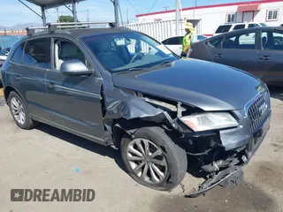 2013 Audi Q5 Premium Plus with VIN WA1LFAFP3DA102165, listed as a IAAI auction lot 41702688 with 96,672 mi miles. Bid and sale history available at carsss.com. Image 1.