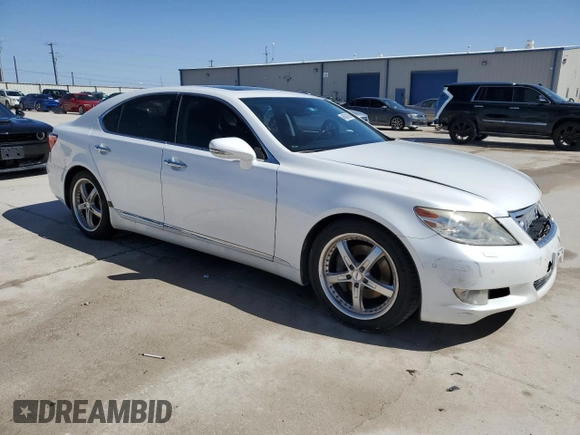 2011 Lexus LS 460 z VIN JTHBL5EF6B5104295, wystawiony jako Copart lot #46059985 z przebiegiem 181 028 mil mil oraz Szkoda całkowita • Salvage title. Historia ofert i sprzedaży dostępna na DreamBid. Obrazek 4.