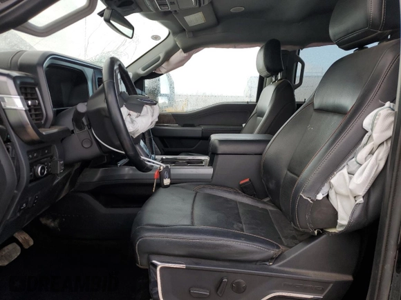 2023 Ford F-350 XL with VIN 1FT8W3BT5PED85644, listed as a Copart auction lot 82908884 with 39,807 mi miles and Salvage title. Bid and sale history available at DreamBid. Image 7.