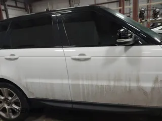 2015 Land Rover Range Rover Sport HSE with VIN SALWR2VF2FA522360, listed as a IAAI auction lot 41679173 with 93,217 mi miles and . Bid and sale history available at DreamBid. Image 13.