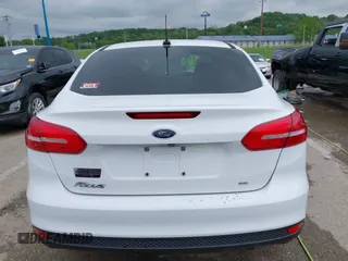2018 Ford Focus SE z VIN 1FADP3F21JL257262, wystawiony jako IAAI lot #42174952 z przebiegiem 138 872 mil mil oraz . Historia ofert i sprzedaży dostępna na DreamBid. Obrazek 17.