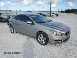 2015 Volvo S60 T5 Drive-E Premier Plus with VIN YV140MFC1F2302222, listed as a Copart auction lot 42749023 with 63,551 mi miles. Bid and sale history available at carsss.com. Image 4.