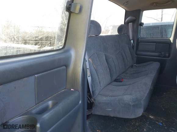 2000 Chevrolet Silverado 1500 LS with VIN 2GCEK19T1Y1112633, listed as a IAAI auction lot 41769926 with 87,690 mi miles. Bid and sale history available at carsss.com. Image 8.