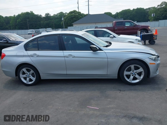 2014 BMW 3 Series 328i xDrive с VIN WBA3B5C58EP543698, выставлен на аукционе IAAI как лот 42417625 с пробегом 237 150 миль миль и . История ставок и продаж доступна на DreamBid. Изображение 12.