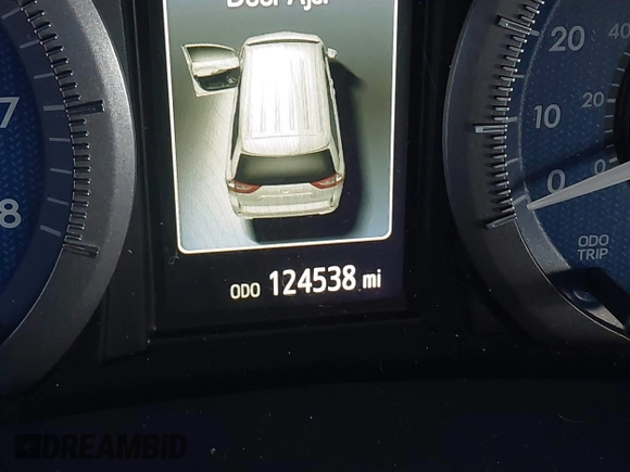 2019 Toyota Sienna LE Auto Access Seat with VIN 5TDKZ3DC5KS008650, listed as a IAAI auction lot 41245967 with 124,538 mi miles and . Bid and sale history available at DreamBid. Image 14.