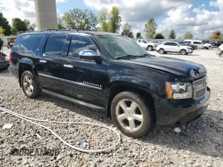 2009 Chevrolet Suburban LTZ with VIN 1GNFK36399J118585, listed as a Copart auction lot 72601924 with 256,787 mi miles and Clean Title. Bid and sale history available at carsss.com. Image 4.