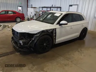 2018 Audi Q5 Premium Plus with VIN WA1BNAFY4J2198014, listed as a IAAI auction lot 41888388 with 141,924 mi miles. Bid and sale history available at carsss.com. Image 18.