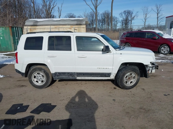 2017 Jeep Patriot Sport with VIN 1C4NJPBB5HD166657, listed as a IAAI auction lot 41301710 with 142,633 mi miles. Bid and sale history available at carsss.com. Image 14.