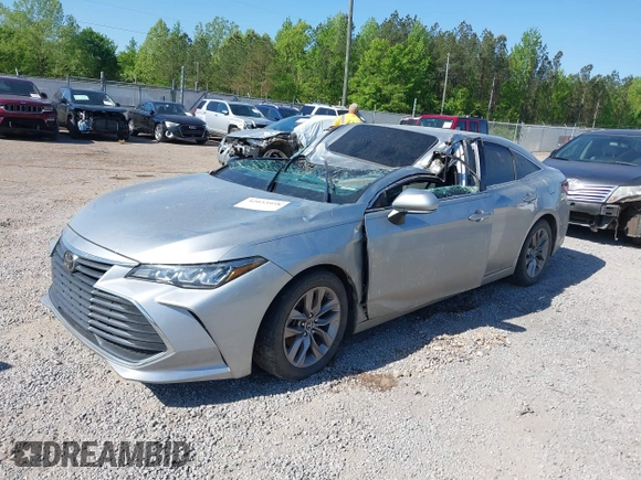 2019 Toyota Avalon XLE z VIN 4T1BZ1FB9KU004259, wystawiony jako IAAI lot #42033958 z przebiegiem 82 640 mil mil oraz . Historia ofert i sprzedaży dostępna na DreamBid. Obrazek 2.