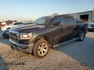 2019 Ram 1500 Big Horn z VIN 1C6SRFFT7KN535777, wystawiony jako Copart lot #68897614 z przebiegiem 119 812 mil mil oraz Szkoda całkowita • Salvage title. Historia ofert i sprzedaży dostępna na DreamBid. Obrazek 1.