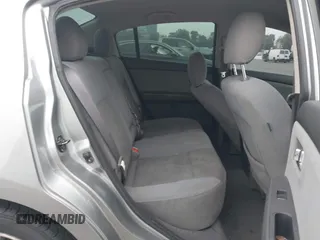 2012 Nissan Sentra SR z VIN 3N1AB6APOCL641642, wystawiony jako IAAI lot #42475409 z przebiegiem 185 419 mil mil oraz . Historia ofert i sprzedaży dostępna na DreamBid. Obrazek 8.
