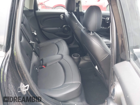 2015 MINI Hardtop 4 Door z VIN WMWXS5C58FT828427, wystawiony jako IAAI lot #42395620 z przebiegiem 102 282 mil mil oraz . Historia ofert i sprzedaży dostępna na DreamBid. Obrazek 8.