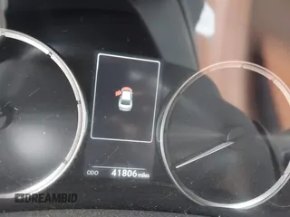 2021 Lexus IS 300 z VIN JTHC81F21M5046836, wystawiony jako IAAI lot #42191966 z przebiegiem 41 806 mil mil oraz . Historia ofert i sprzedaży dostępna na DreamBid. Obrazek 7.