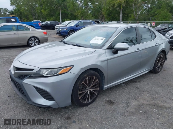 2019 Toyota Camry LE z VIN 4T1B11HK9KU708465, wystawiony jako IAAI lot #41921754 z przebiegiem 119 106 mil mil oraz . Historia ofert i sprzedaży dostępna na DreamBid. Obrazek 20.
