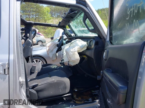 2018 Jeep Wrangler Unlimited Sport S z VIN 1C4HJXDG9JW150509, wystawiony jako IAAI lot #41989409 z przebiegiem Nie podano mil oraz . Historia ofert i sprzedaży dostępna na DreamBid. Obrazek 5.