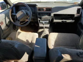 1992 Nissan Pathfinder LE with VIN JN8HD17S3NW009191, listed as a Copart auction lot 88817005 with 309,878 mi miles and Salvage Title. Bid and sale history available at carsss.com. Image 8.