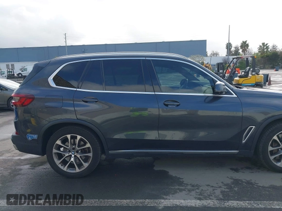2021 BMW X5 xDrive45e with VIN 5UXTA6C09M9D26035, listed as a IAAI auction lot 41788981 with 60,571 mi miles and . Bid and sale history available at DreamBid. Image 13.