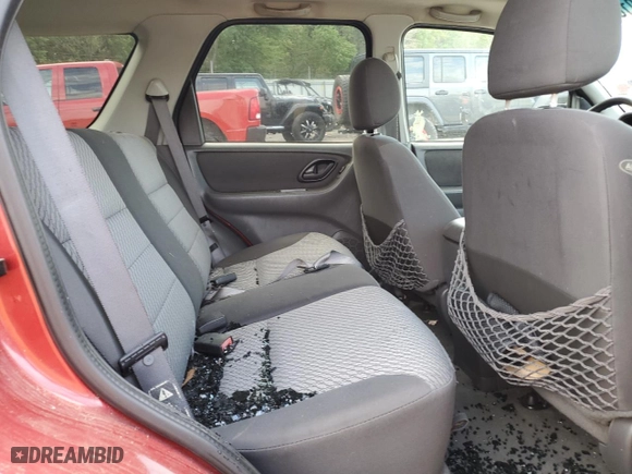 2004 Ford Escape XLT with VIN 1FMCU93184KA46160, listed as a Copart auction lot 75586163 with 172,149 mi miles and Salvage Title. Bid and sale history available at carsss.com. Image 11.