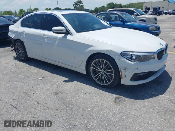 2018 BMW 5 Series 540i с VIN WBAJE5C5XJWA96101, выставлен на аукционе IAAI как лот 42268201 с пробегом 111 626 миль миль и . История ставок и продаж доступна на DreamBid. Изображение 1.