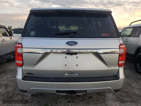 2018 Ford Expedition Max XLT with VIN 1FMJK1HT6JEA40392, listed as a Copart auction lot 74377674 with NaN miles and Non Repairable. Bid and sale history available at carsss.com. Image 6.