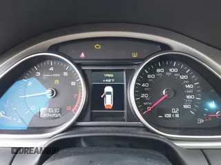 2015 Audi Q7 3.0T S line Prestige with VIN WA1DGAFE9FD001990, listed as a IAAI auction lot 41704132 with 108,118 mi miles. Bid and sale history available at carsss.com. Image 7.
