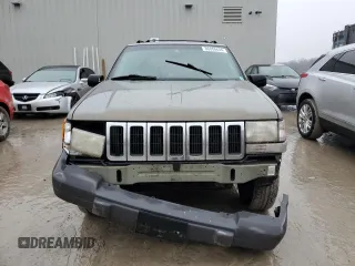 1996 Jeep Grand Cherokee Laredo with VIN 1J4GZ58S9TC172760, listed as a Copart auction lot 86086644 with 220,037 mi miles and Clean Title. Bid and sale history available at carsss.com. Image 5.