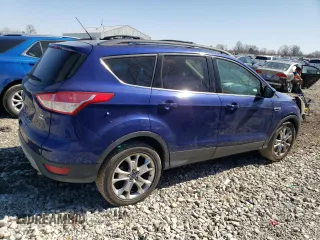 2015 Ford Escape SE with VIN 1FMCU9GX1FUA38133, listed as a Copart auction lot 48495015 with 119,466 mi miles and Salvage Title. Bid and sale history available at DreamBid. Image 3.