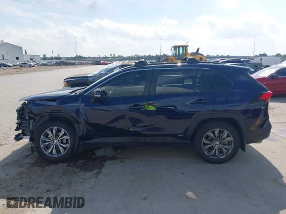 2024 Toyota RAV4 Hybrid XLE Premium with VIN 4T3B6RFV6RU146619, listed as a IAAI auction lot 42060476 with 22,594 mi miles and . Bid and sale history available at DreamBid. Image 15.