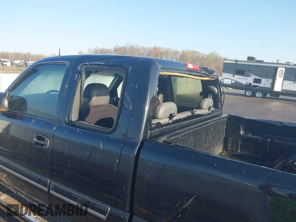 2003 Chevrolet Silverado 1500 LS с VIN 1GCEK19T43E162305, выставлен на аукционе IAAI как лот 42005352 с пробегом 243 235 миль миль и . История ставок и продаж доступна на DreamBid. Изображение 6.